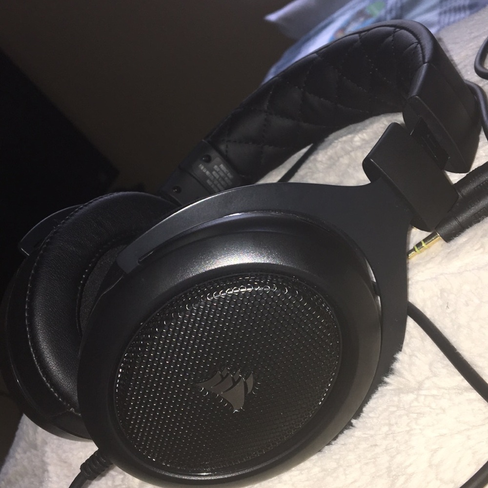 Gaming headphones